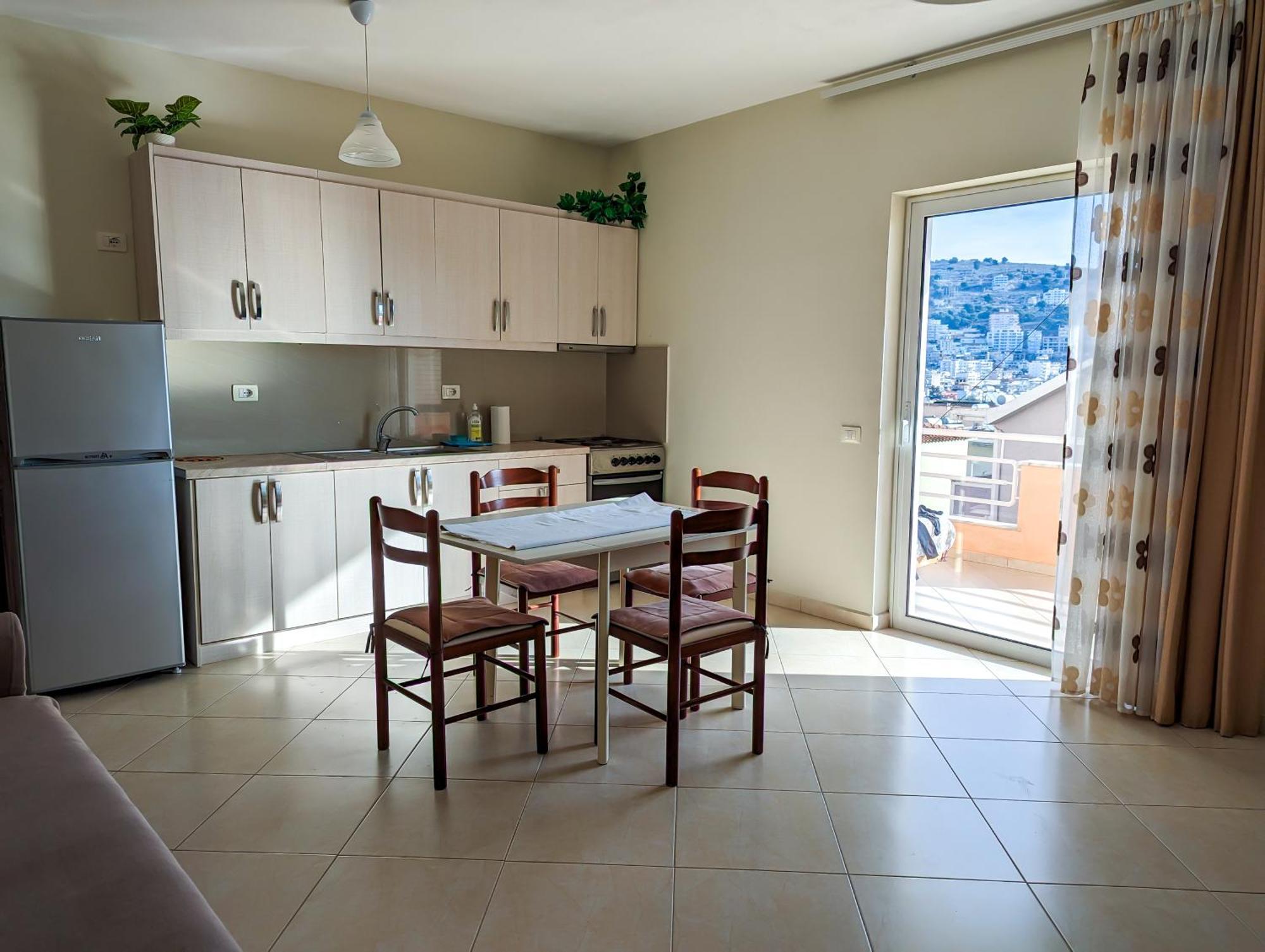 Sarah'S Apartments - 5 Min Walk To Beaches & Boulevard - Big Balcony! Саранда Екстер'єр фото