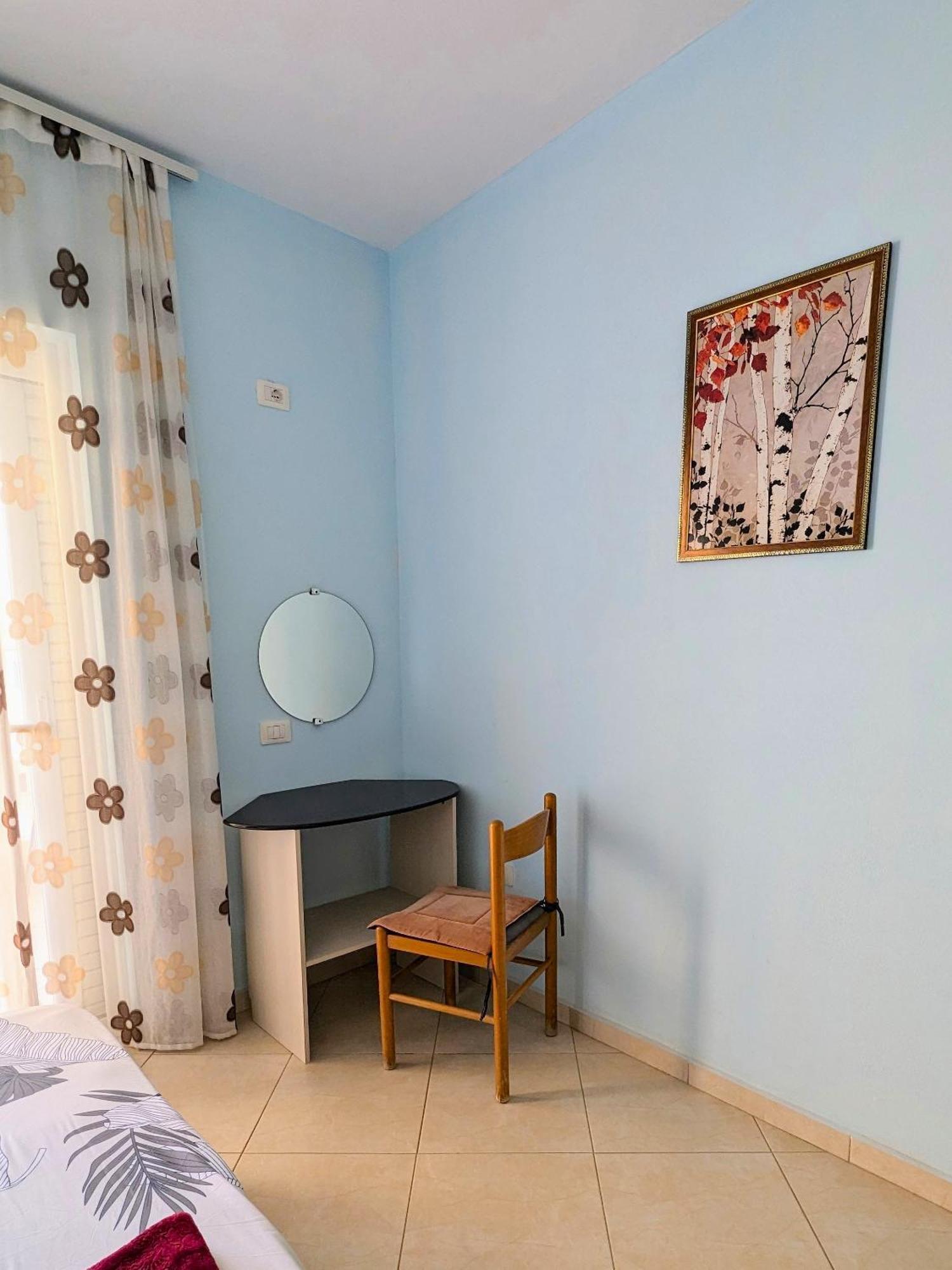 Sarah'S Apartments - 5 Min Walk To Beaches & Boulevard - Big Balcony! Саранда Екстер'єр фото