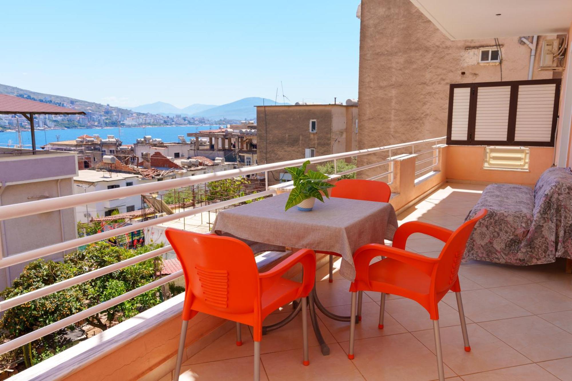 Sarah'S Apartments - 5 Min Walk To Beaches & Boulevard - Big Balcony! Саранда Екстер'єр фото