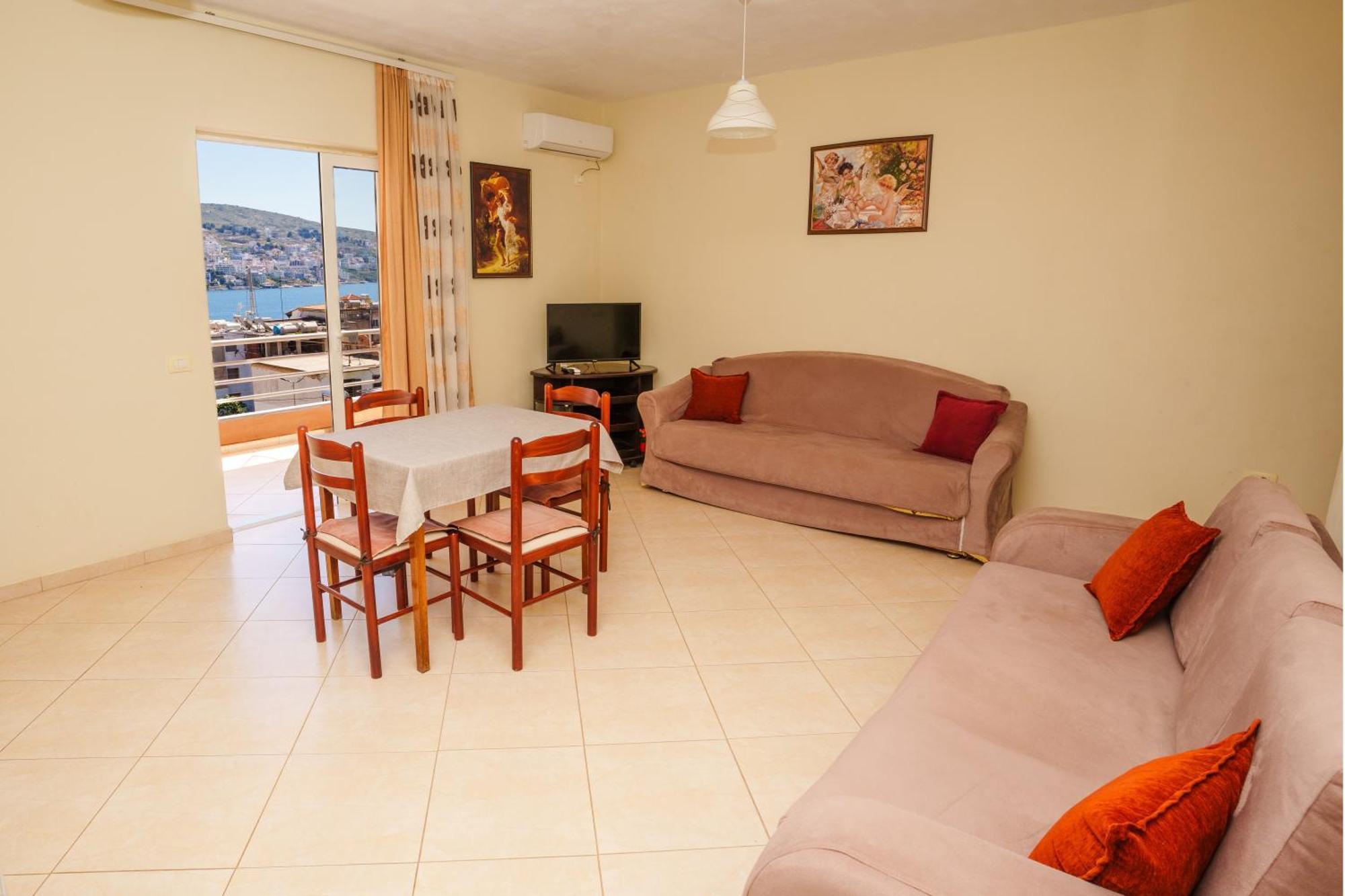 Sarah'S Apartments - 5 Min Walk To Beaches & Boulevard - Big Balcony! Саранда Екстер'єр фото